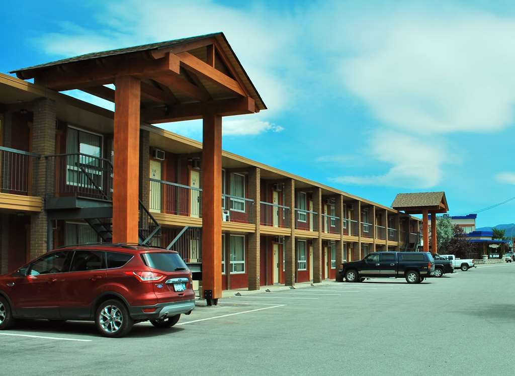 Canadas Best Value Inn And Suites Fernie Exterior photo