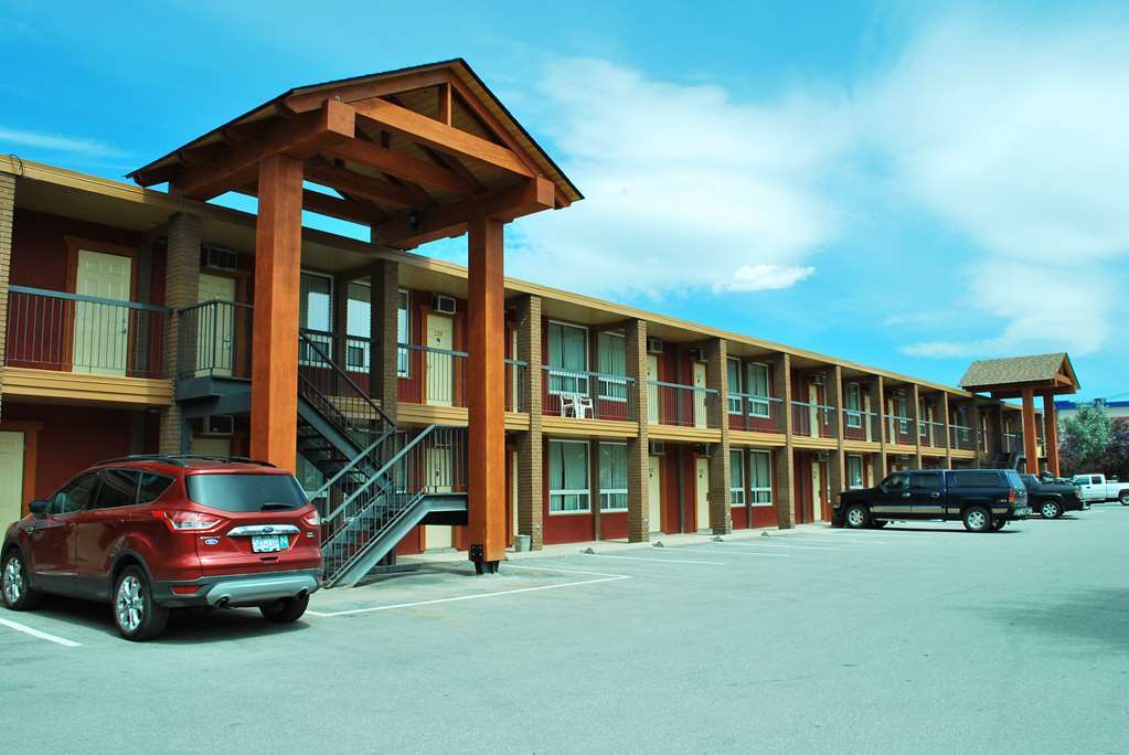 Canadas Best Value Inn And Suites Fernie Exterior photo