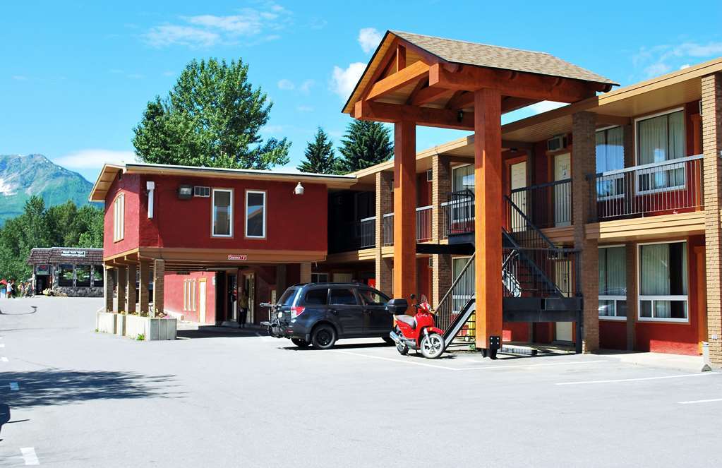 Canadas Best Value Inn And Suites Fernie Exterior photo