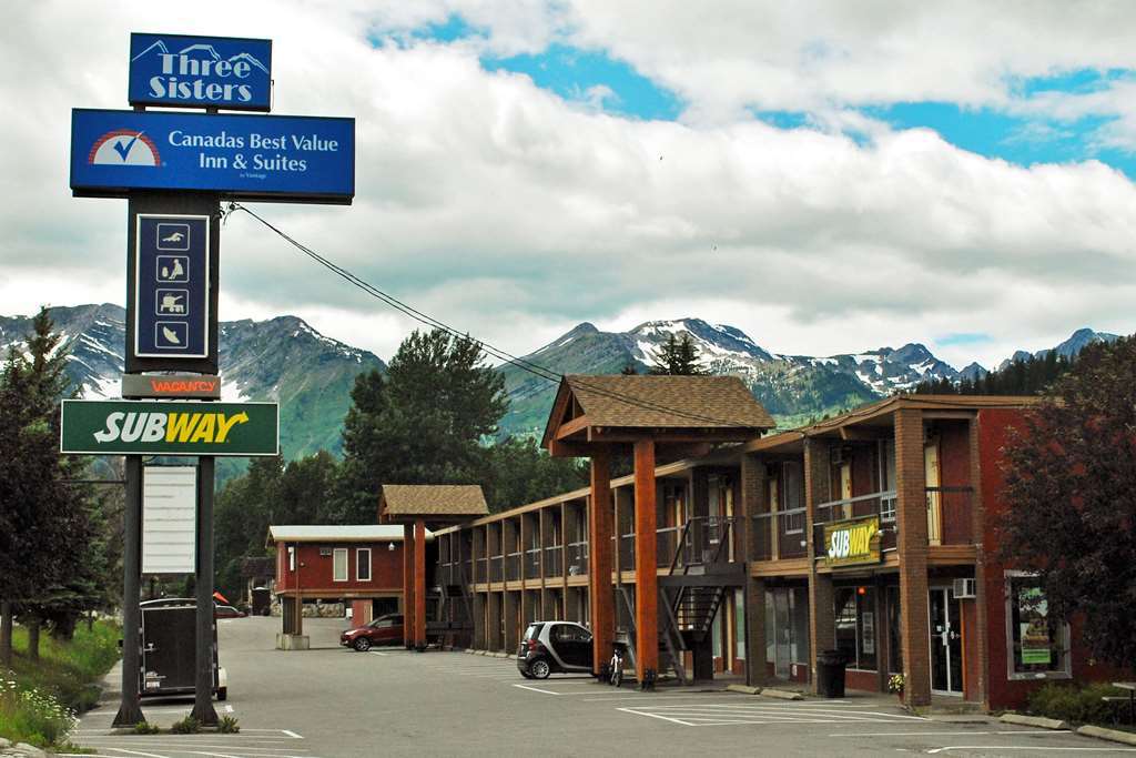 Canadas Best Value Inn And Suites Fernie Exterior photo